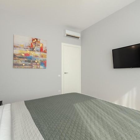 Petrovdom Apartment 77-94-59 In Rc Tetris Hall, Dilova Street 1-2 Kiev Exterior foto
