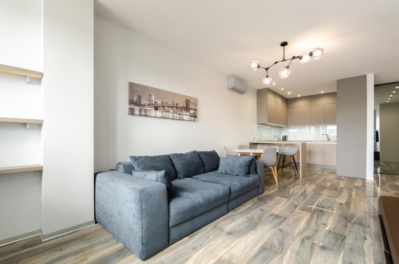 Petrovdom Apartment 77-94-59 In Rc Tetris Hall, Dilova Street 1-2 Kiev Exterior foto