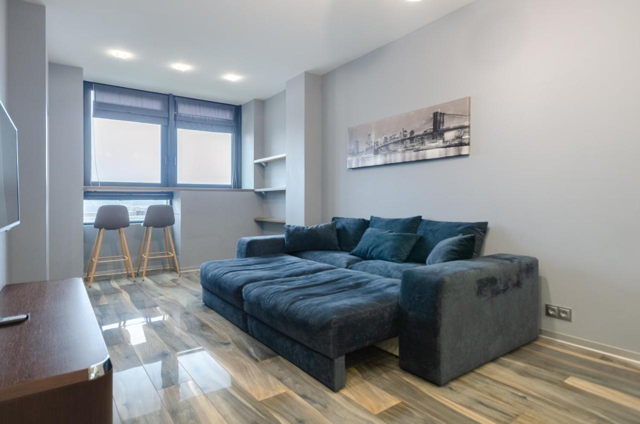 Petrovdom Apartment 77-94-59 In Rc Tetris Hall, Dilova Street 1-2 Kiev Exterior foto