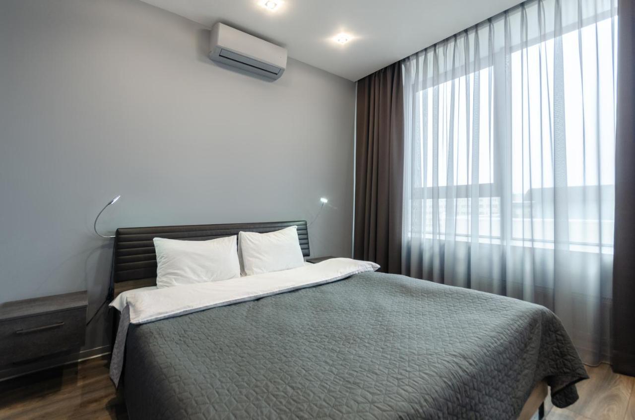 Petrovdom Apartment 77-94-59 In Rc Tetris Hall, Dilova Street 1-2 Kiev Exterior foto