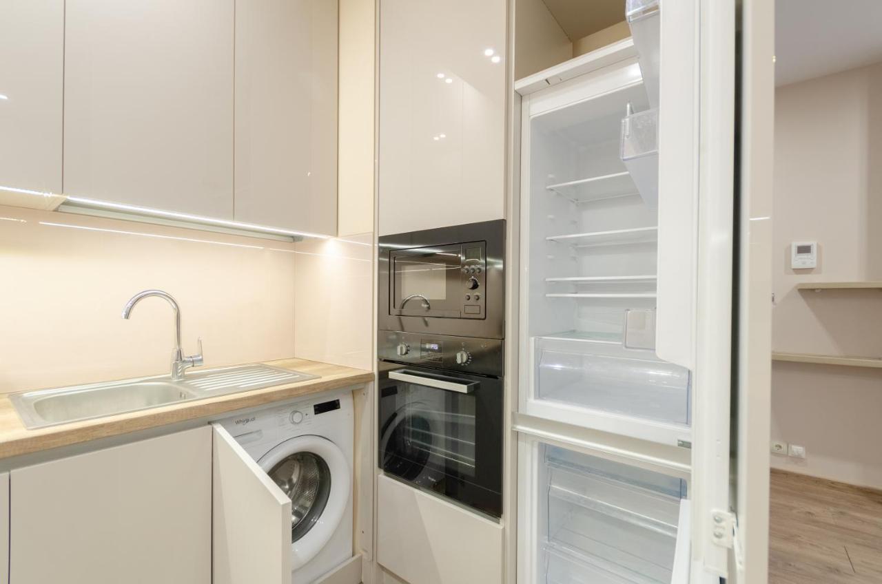 Petrovdom Apartment 77-94-59 In Rc Tetris Hall, Dilova Street 1-2 Kiev Exterior foto