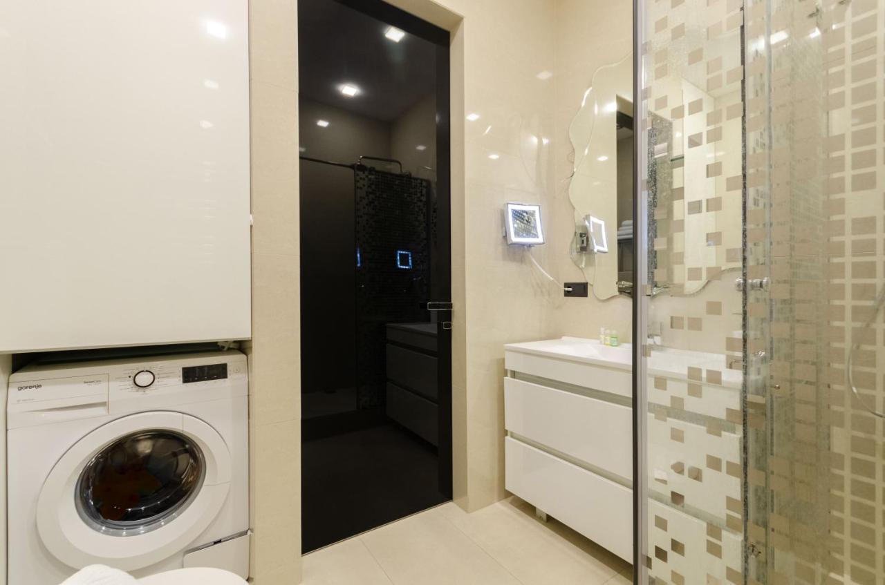 Petrovdom Apartment 77-94-59 In Rc Tetris Hall, Dilova Street 1-2 Kiev Exterior foto