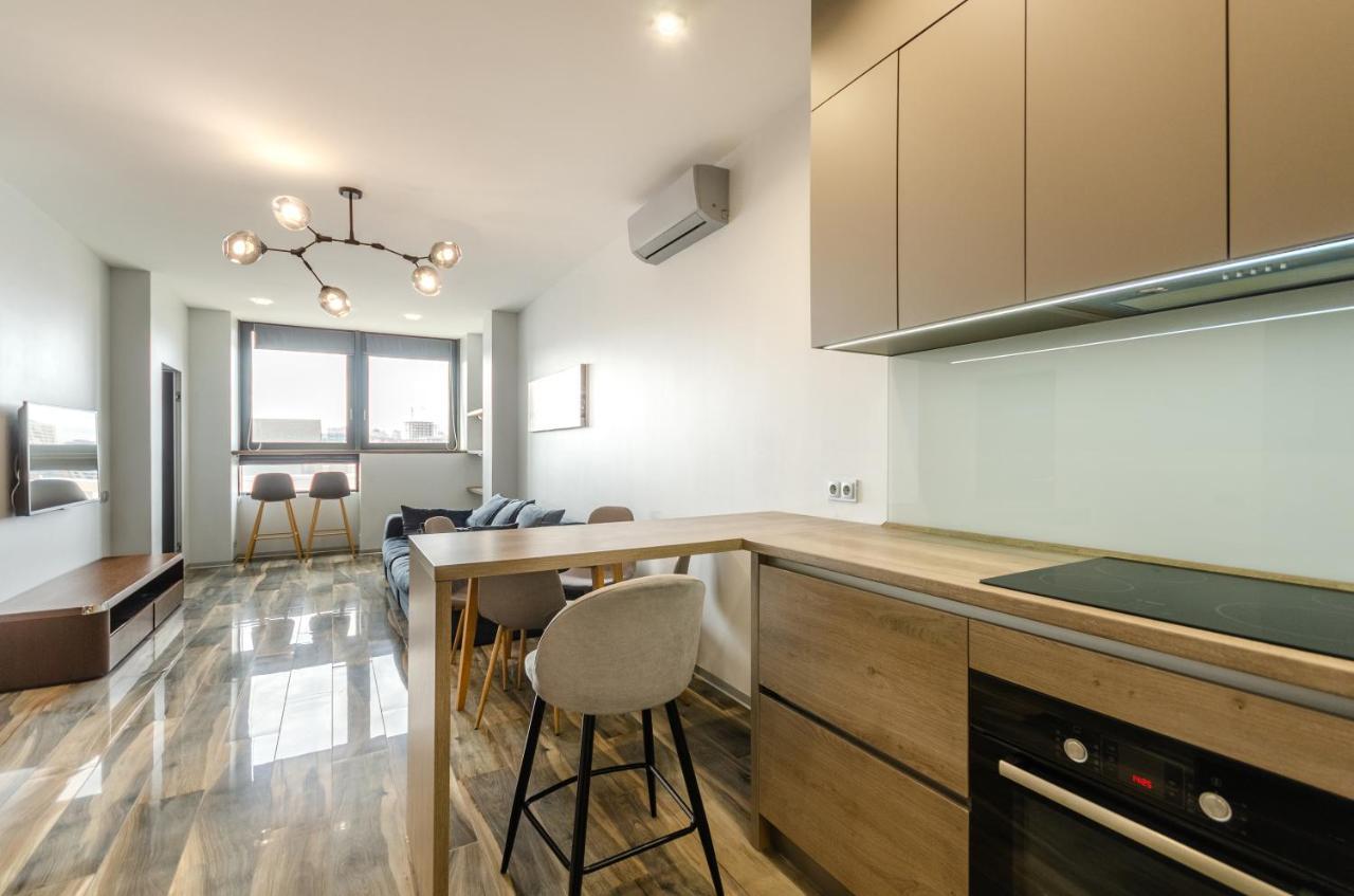 Petrovdom Apartment 77-94-59 In Rc Tetris Hall, Dilova Street 1-2 Kiev Exterior foto