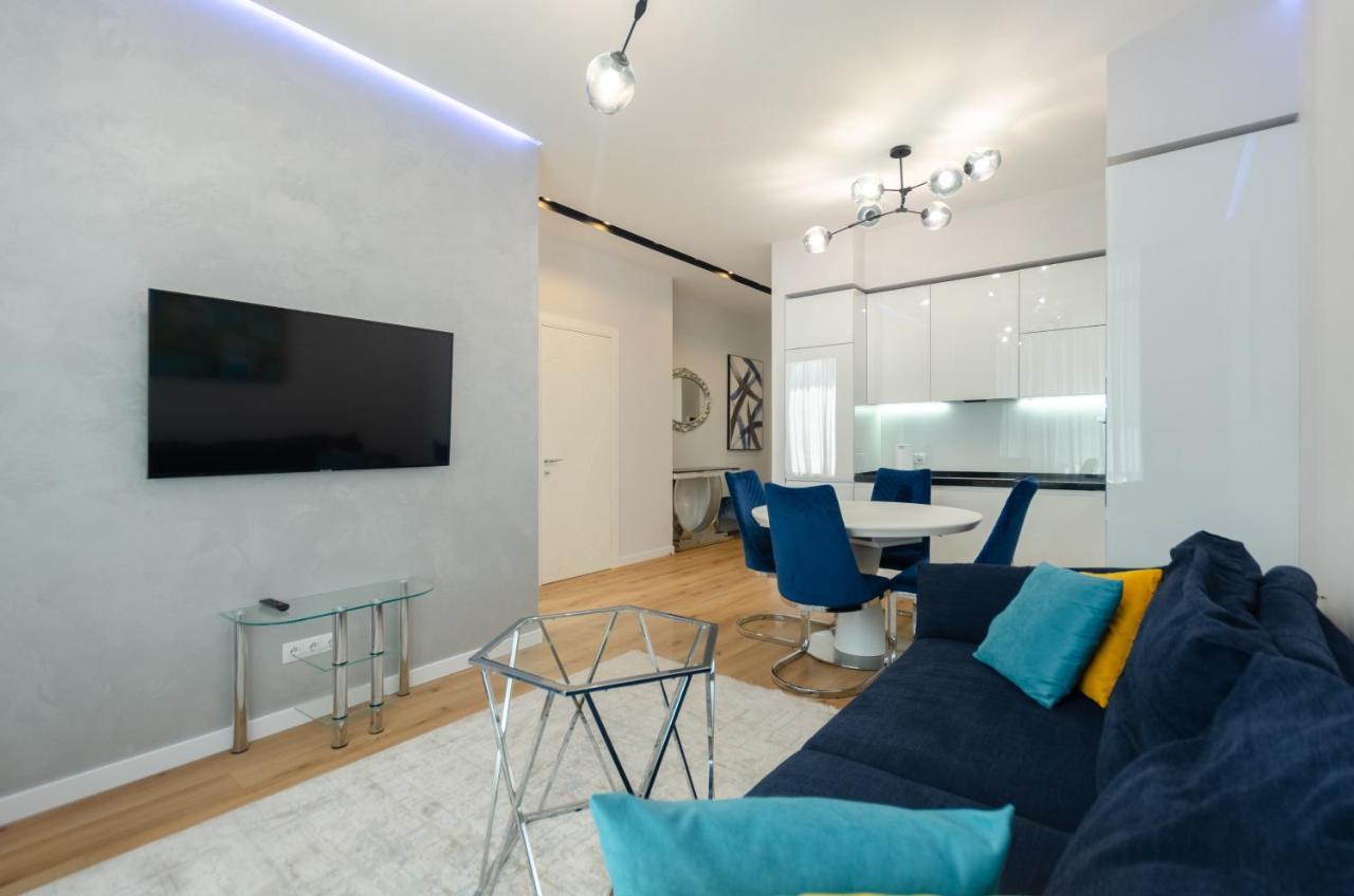Petrovdom Apartment 77-94-59 In Rc Tetris Hall, Dilova Street 1-2 Kiev Exterior foto
