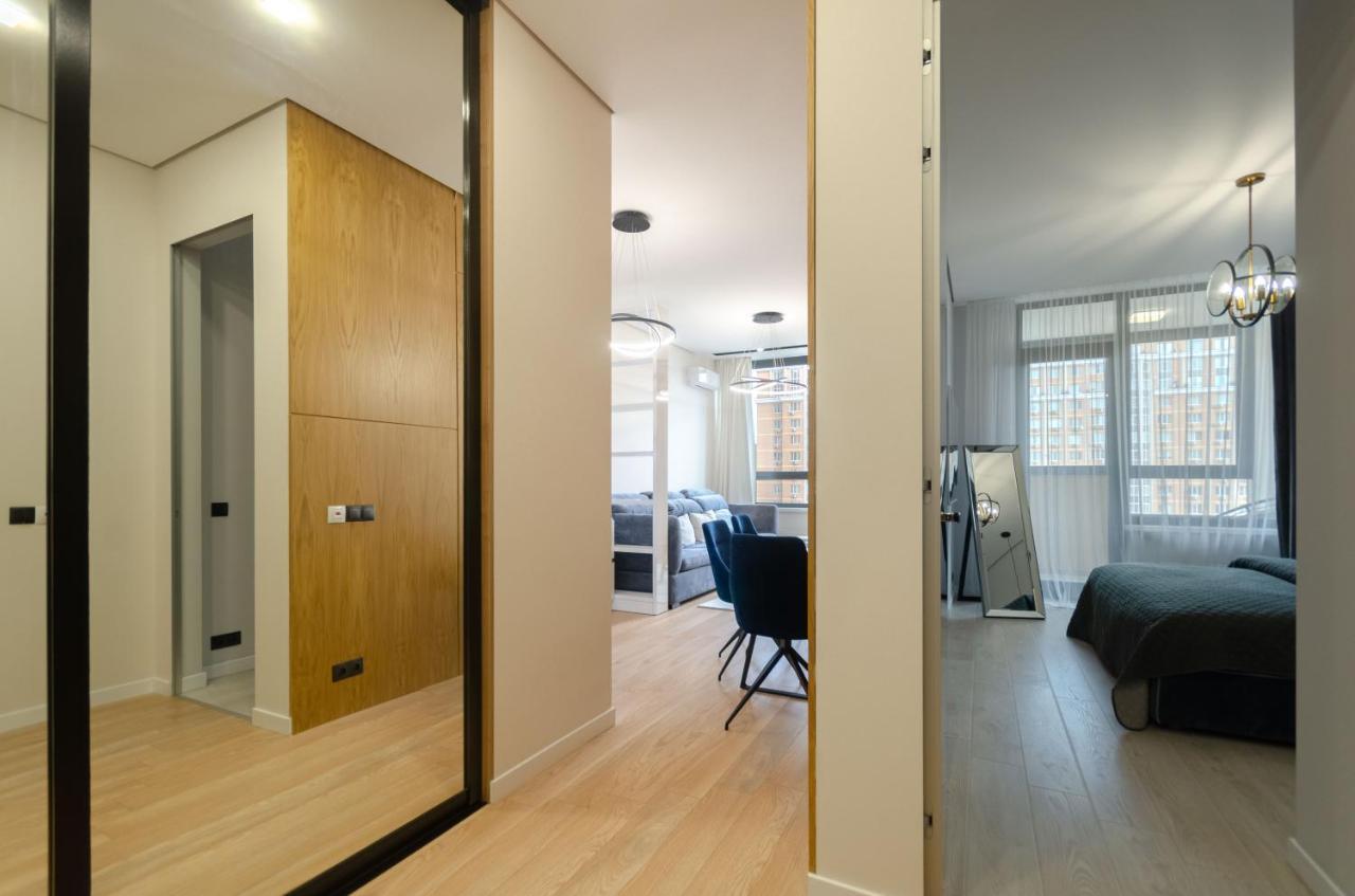 Petrovdom Apartment 77-94-59 In Rc Tetris Hall, Dilova Street 1-2 Kiev Exterior foto