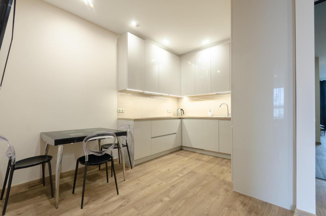 Petrovdom Apartment 77-94-59 In Rc Tetris Hall, Dilova Street 1-2 Kiev Exterior foto