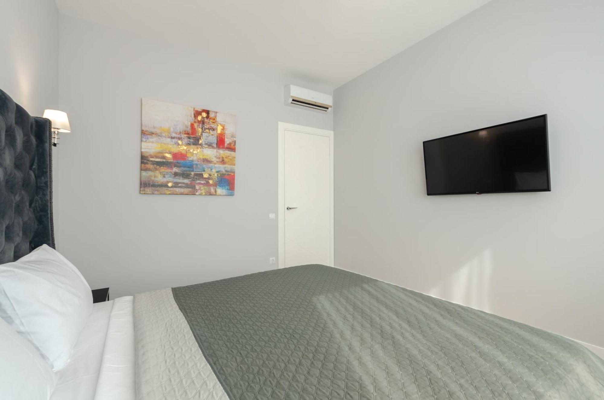 Petrovdom Apartment 77-94-59 In Rc Tetris Hall, Dilova Street 1-2 Kiev Exterior foto